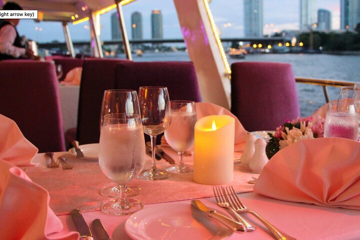Amazing Chaophraya Dinner Cruise Experience - Image 2