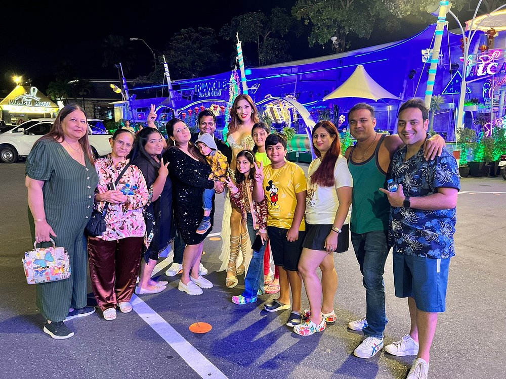 Alcazar Cabaret Show Pattaya V.I.P Ticket - Image 12